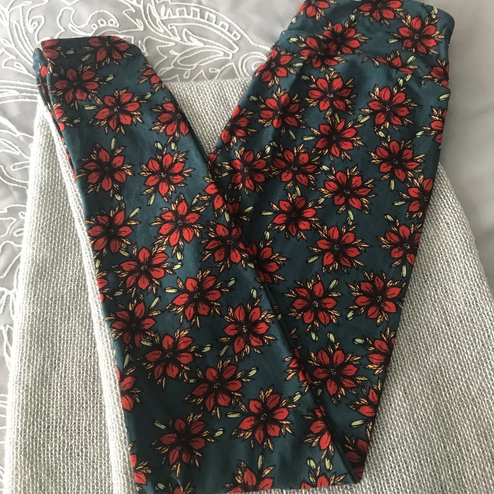 Lularoe leggings.
